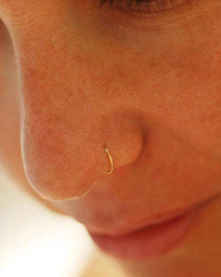 Wie Lange Braucht Ein Nostril Zum Abheilen Schmerzt es sehr sich ein Nostril stechen zu lassen? (Schmerzen
