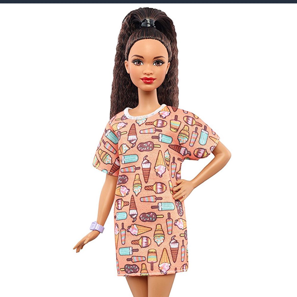 schone barbie puppe mit braunen haaren