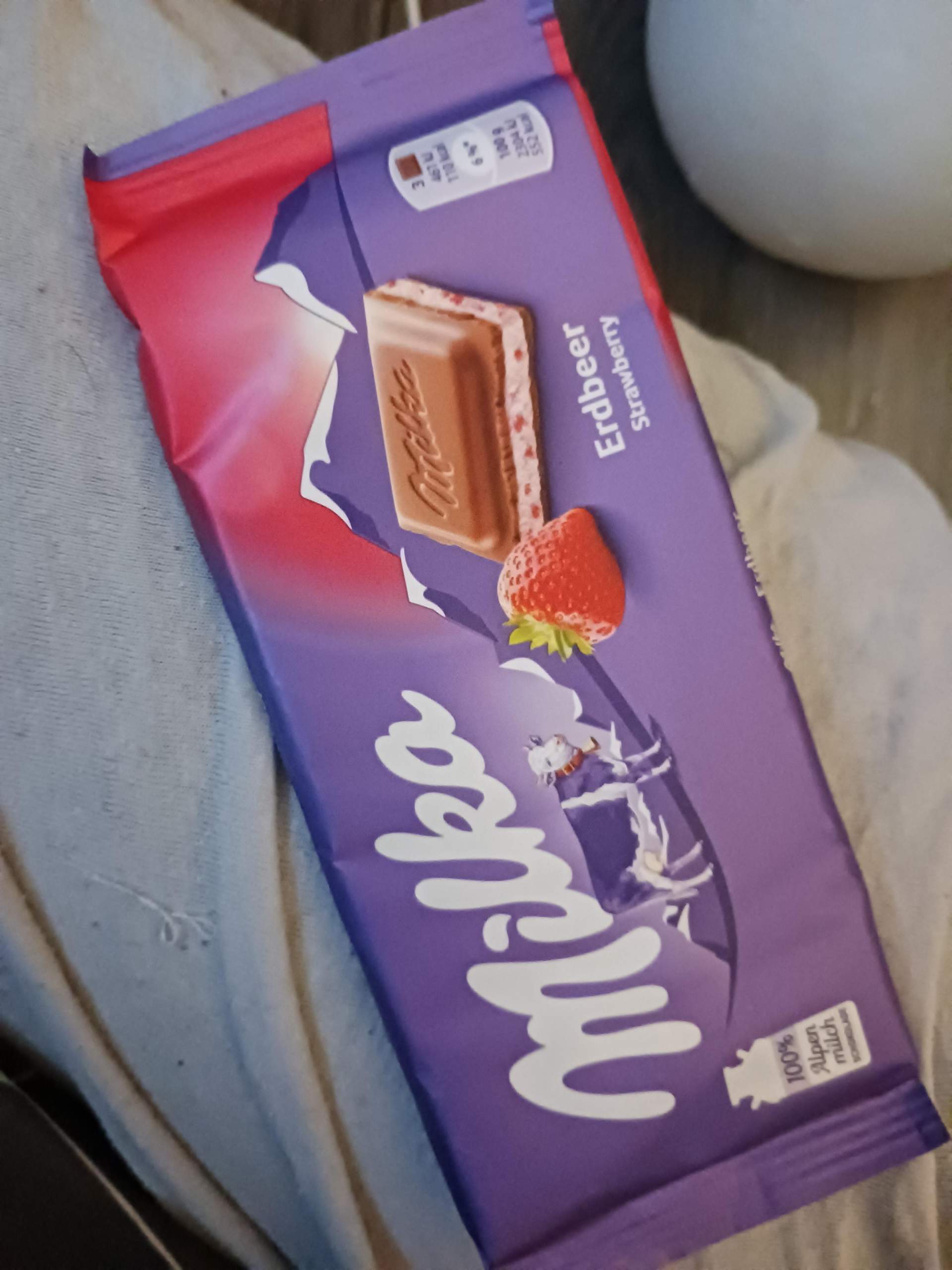 Schokolade ist seit 3 Monaten abgelaufen? (Fleisch, Schimmel, Süßigkeiten)