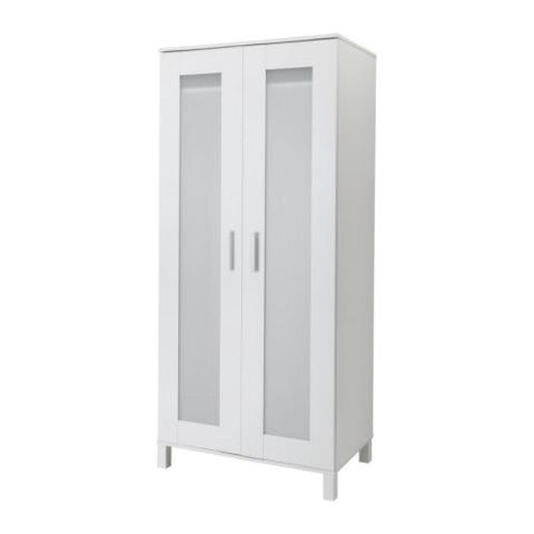 Schrank reparieren?ich würde gerne wissen ob man das Plastik dort reparieren kann? Mit herkömmlichen haushaltsmitteln denn dort ist ein loch von der Softair? (IKEA)