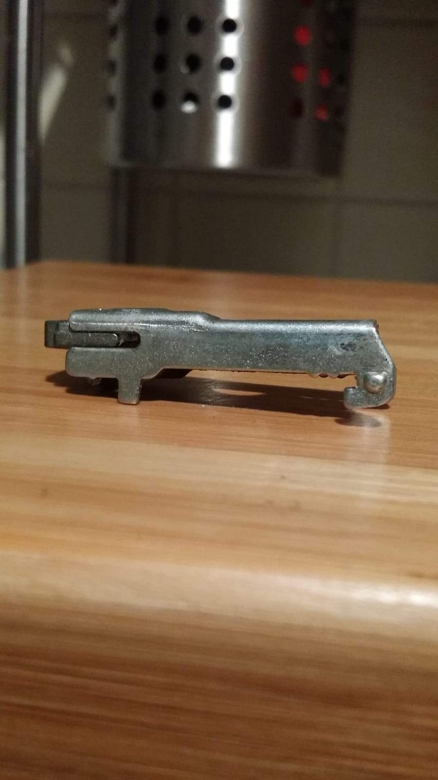 Schrank Scharnier? (Technik, Technologie, Küche)