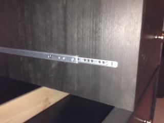 Schubladen gehen nicht richtig! (Auszug, Schrauben, Schrank)