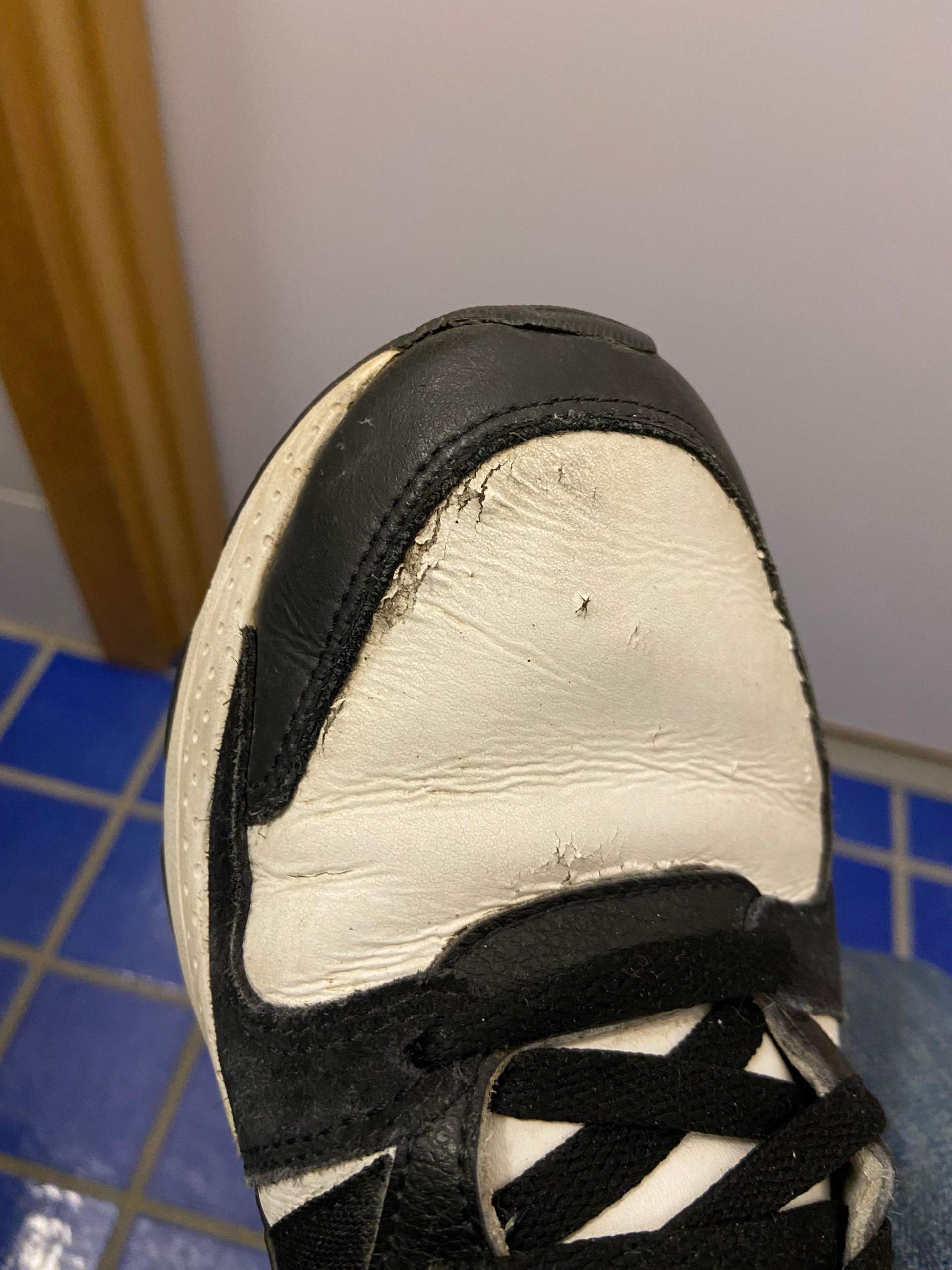 Schuhe gehen immer an der selben Stelle kaputt, wieso? (Männer