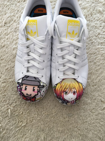 Schuhe mit Manga-Aufdruck - (Anime, Schuhe, Manga)
