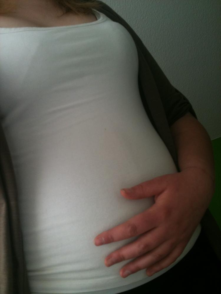 Schwanger babybauch (Schwangerschaft)