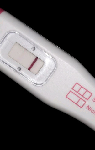 Schwangerschaftstest ganz schwache linie