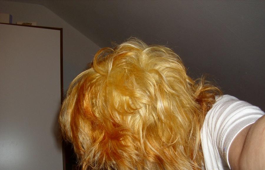 schwarze haare blondiert blond