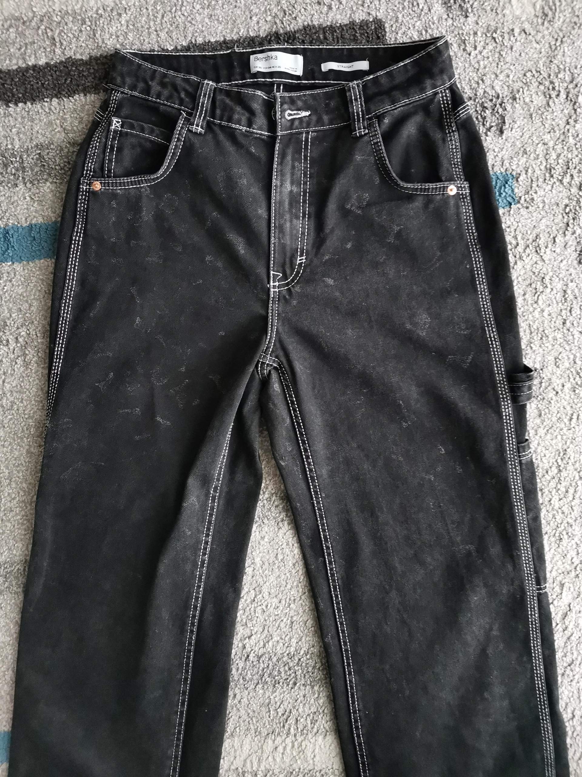 Schwarze Jeans hat weiße Flecken nach dem Waschen? (Wäsche)