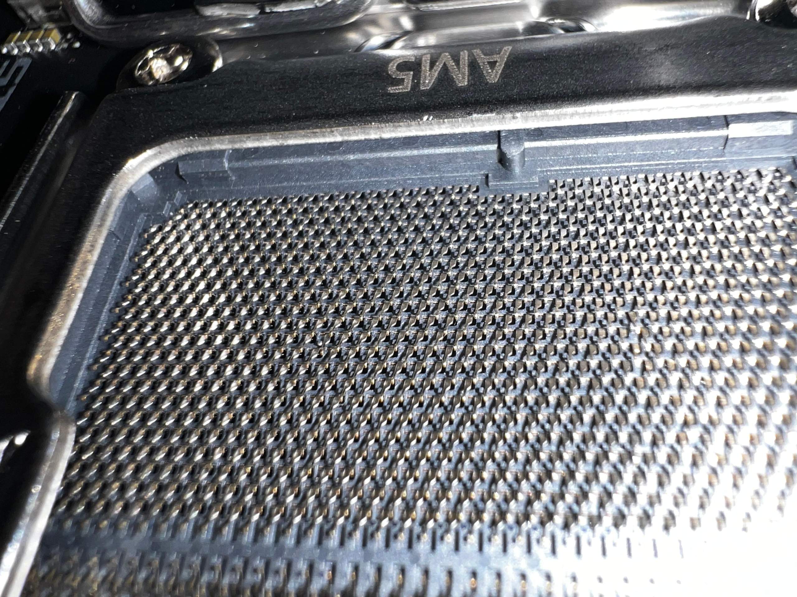 Sehen dir Pins normal aus? (Mainboard, Motherboard)