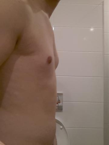 - (Muskeln, Brust)
