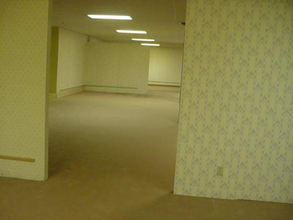 Seit wann gibt es die Backrooms? (Creepypasta)