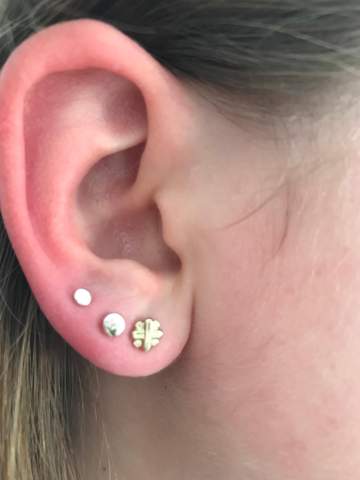 Selbst Gestochenes Ohrloch Plefgen Ohr Ohrringe Selbst Gestochenes Ohrloch Plefgen Ohr Ohrringe