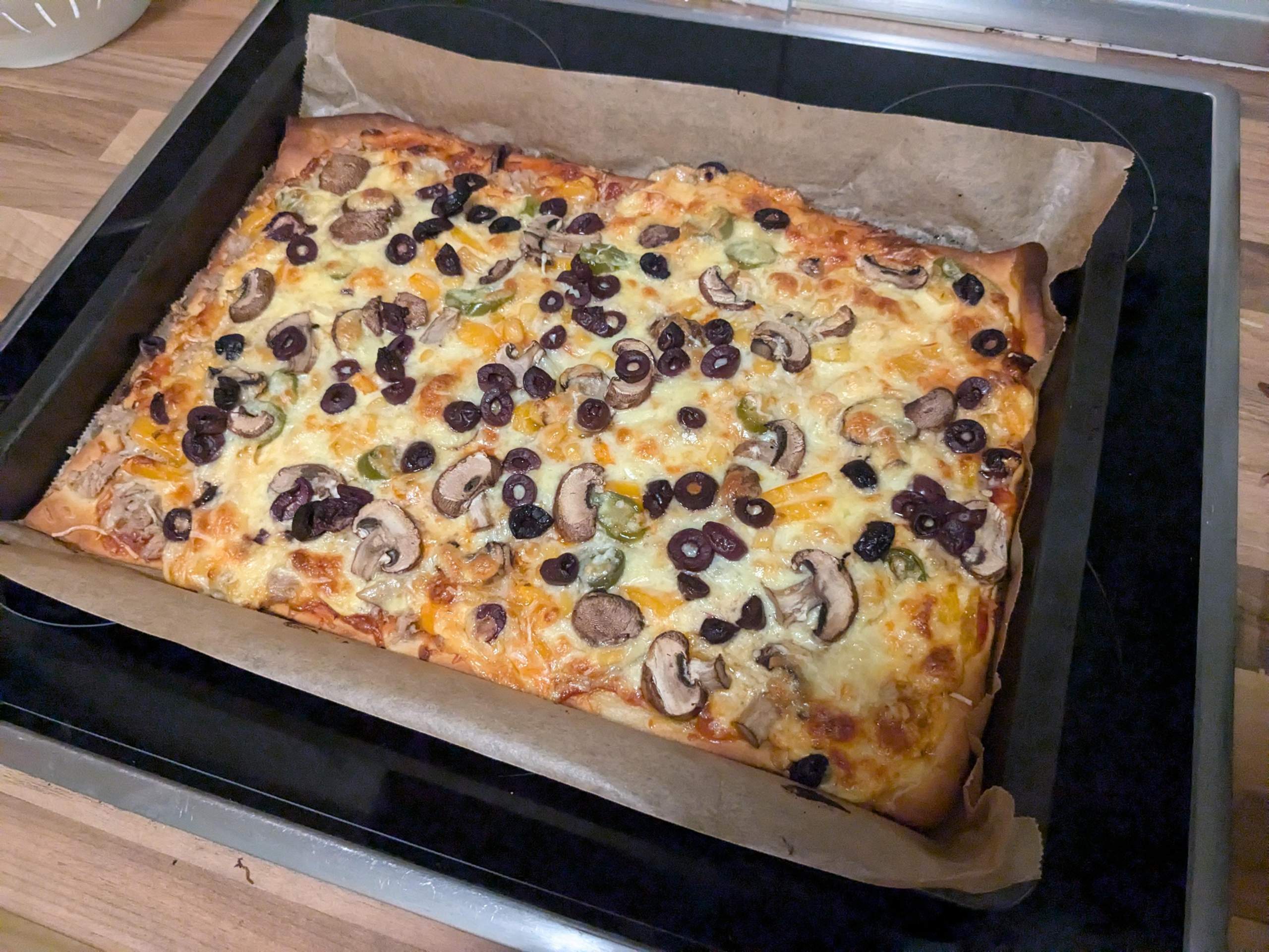 Selbstgemachte Pizza? (Temperatur, knusprig) Selbstgemachte Pizza? (Temperatur, knusprig)