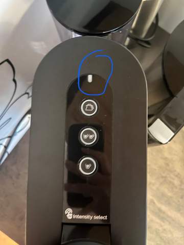 Senseo Switch dieser Knopf hat immer geleuchtet seit paar Tagen wenn man die Kaffeemaschine benutzt hat ich dachte ich muss sie entkalken nur ich hab jetzt nur?
