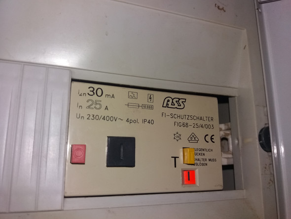 Sicherung Fliegt Immer Raus Wenn Pc Eingesteckt Wird