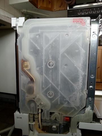 Siemens Geschirrspüler - Wassertasche demontieren? (Technik, Haushalt, Reinigung)