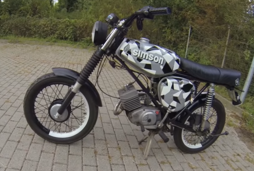 Simson Rot Simson Folieren? (Tuning, Felgen, lackieren)