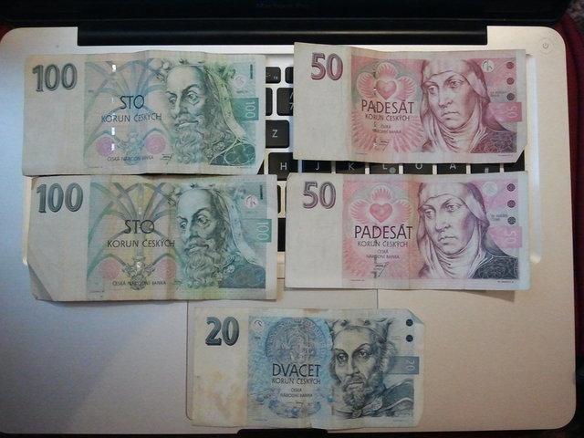 Sind alte tschechische Kronen noch gültig? (Geld, Finanzen, Umtausch)