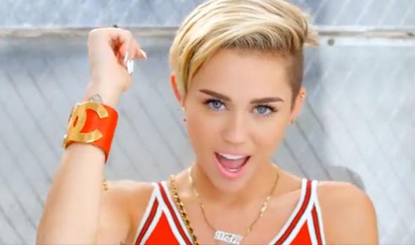 Miley Cyrus Undercut - (Undercut, Blond oder Strähnen)