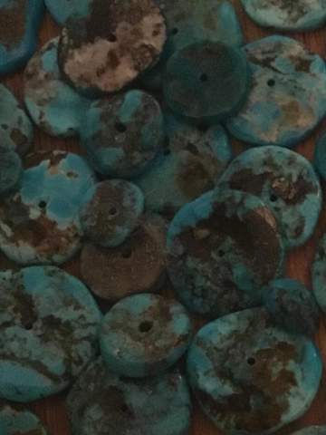 Sind das Türkise oder was sind das für Steine?