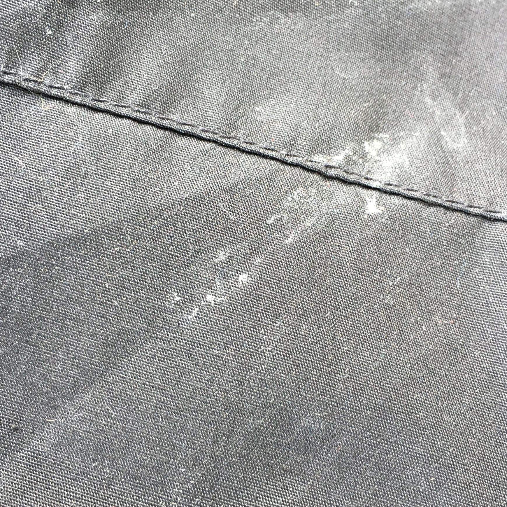 Sind das Waschmittel-Flecken u wenn ja woher? (Haushalt, Waschmaschine