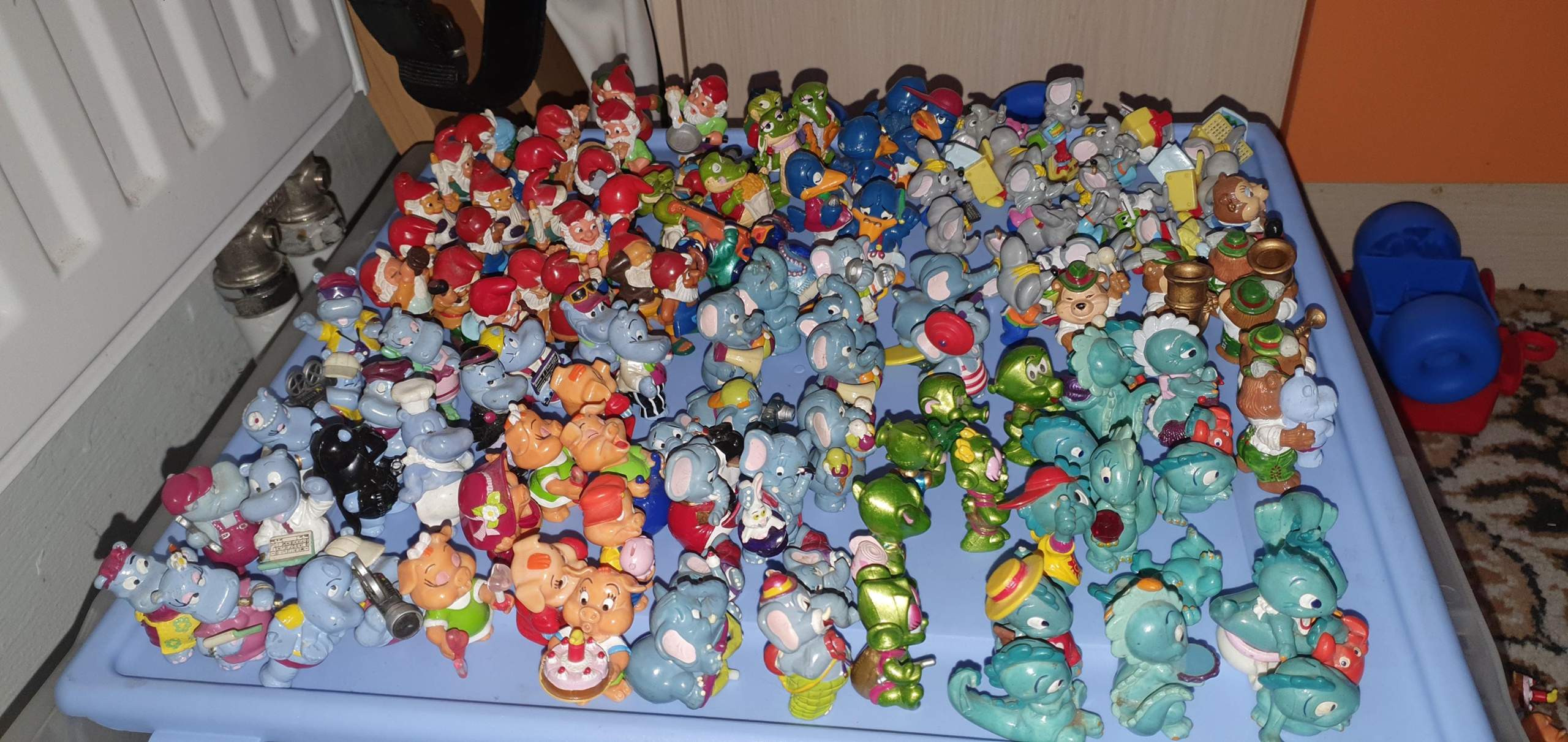 Sind die Alten üi ei figuren wertvoll? (Kinder, Figur, Wert) Sind die Alten üi ei figuren wertvoll? (Kinder, Figur, Wert)