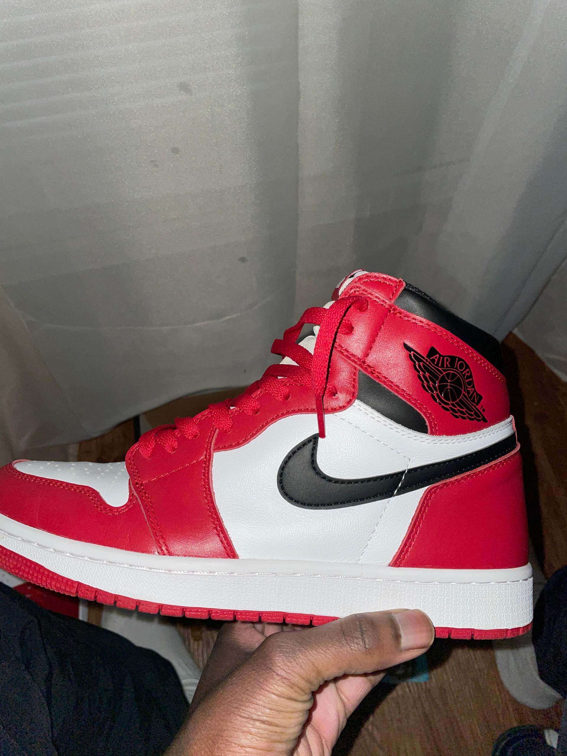 Sind die Jordan 1 high Chicago 2015 fake Schuhe Nike Marke