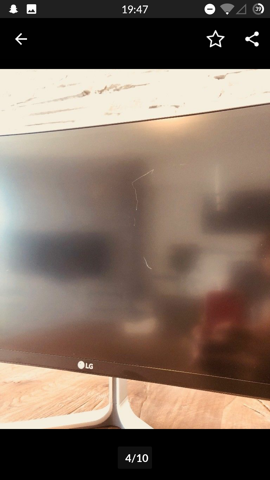 Sind Die Kratzer Nur Oberflachlich Monitor Pc Freizeit Hardware