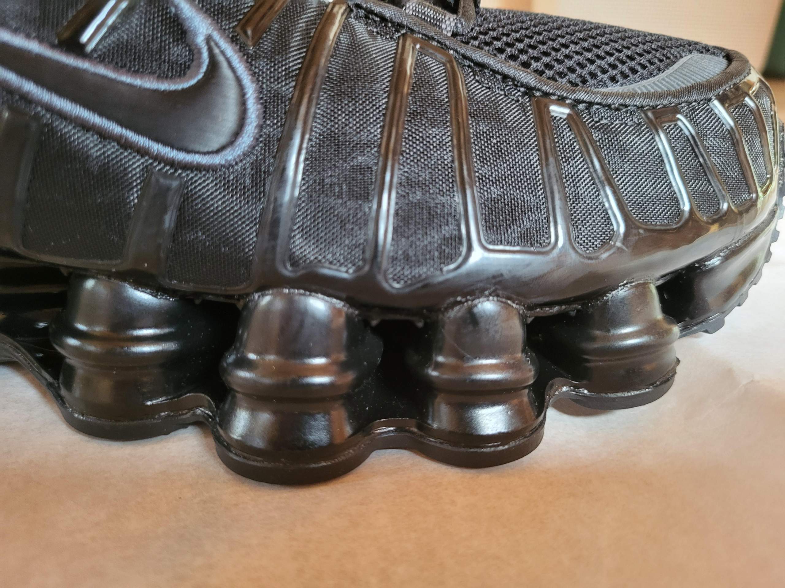 Sind die Nike Shox TL Fake? (Schuhe, Sneaker)