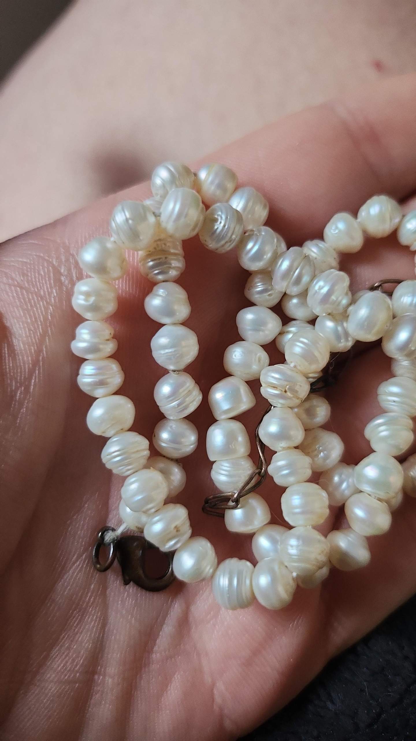 Prüfen Ob Perlen Echt Sind Sind die perlen echt? (Schmuck, Wert, Kette)