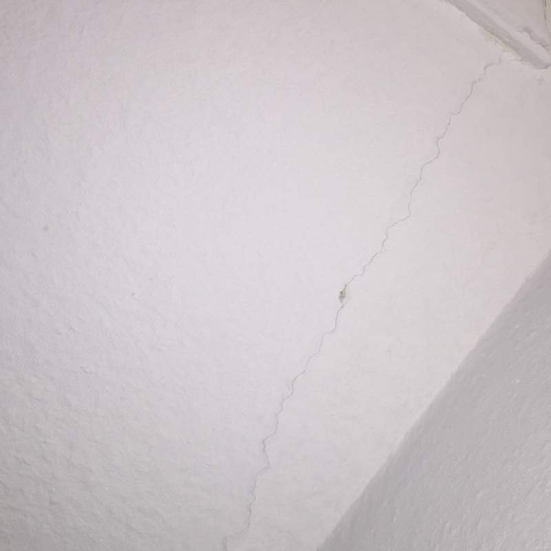 Sind die Risse in der Wand und an der Decke gefährlich? (Haus, Haushalt, heimwerken)