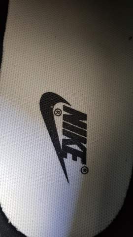 - (Kleidung, Mode, Schuhe)