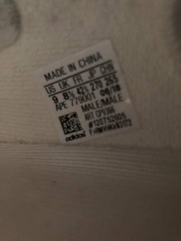 - (adidas, Yeezy, Replica)