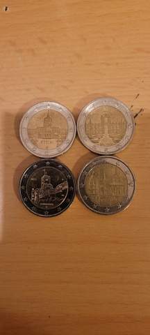 Sind diese 2€ Münzen eventuell etwas wert?