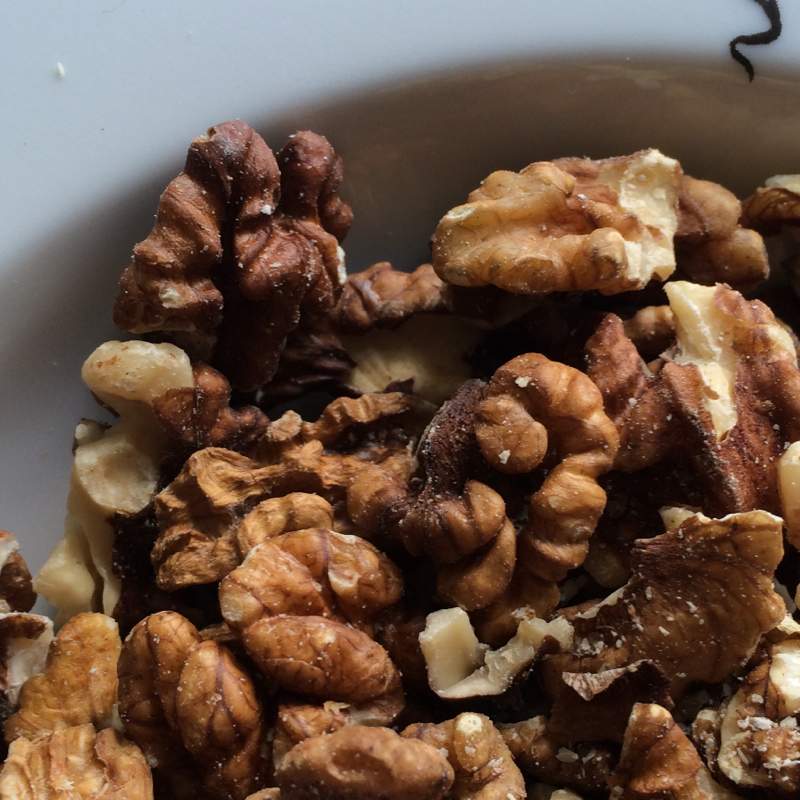 Sind diese Bio Wahlnüsse schlecht? (Gesundheit, Essen, Lebensmittel)