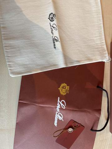  - (Kleidung, Style, Online-Shop)