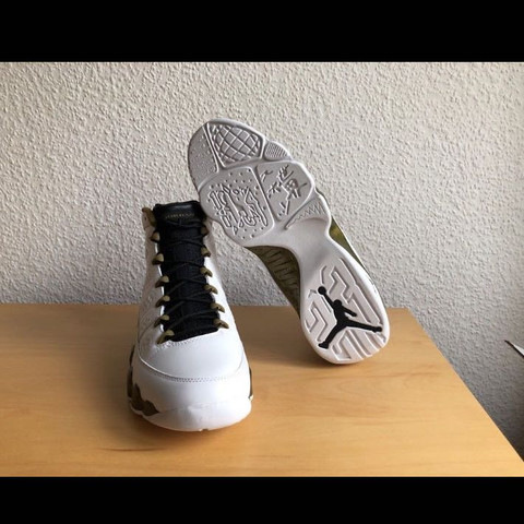 Bild 4 - (Nike, Sneaker, Nike Air Jordan)