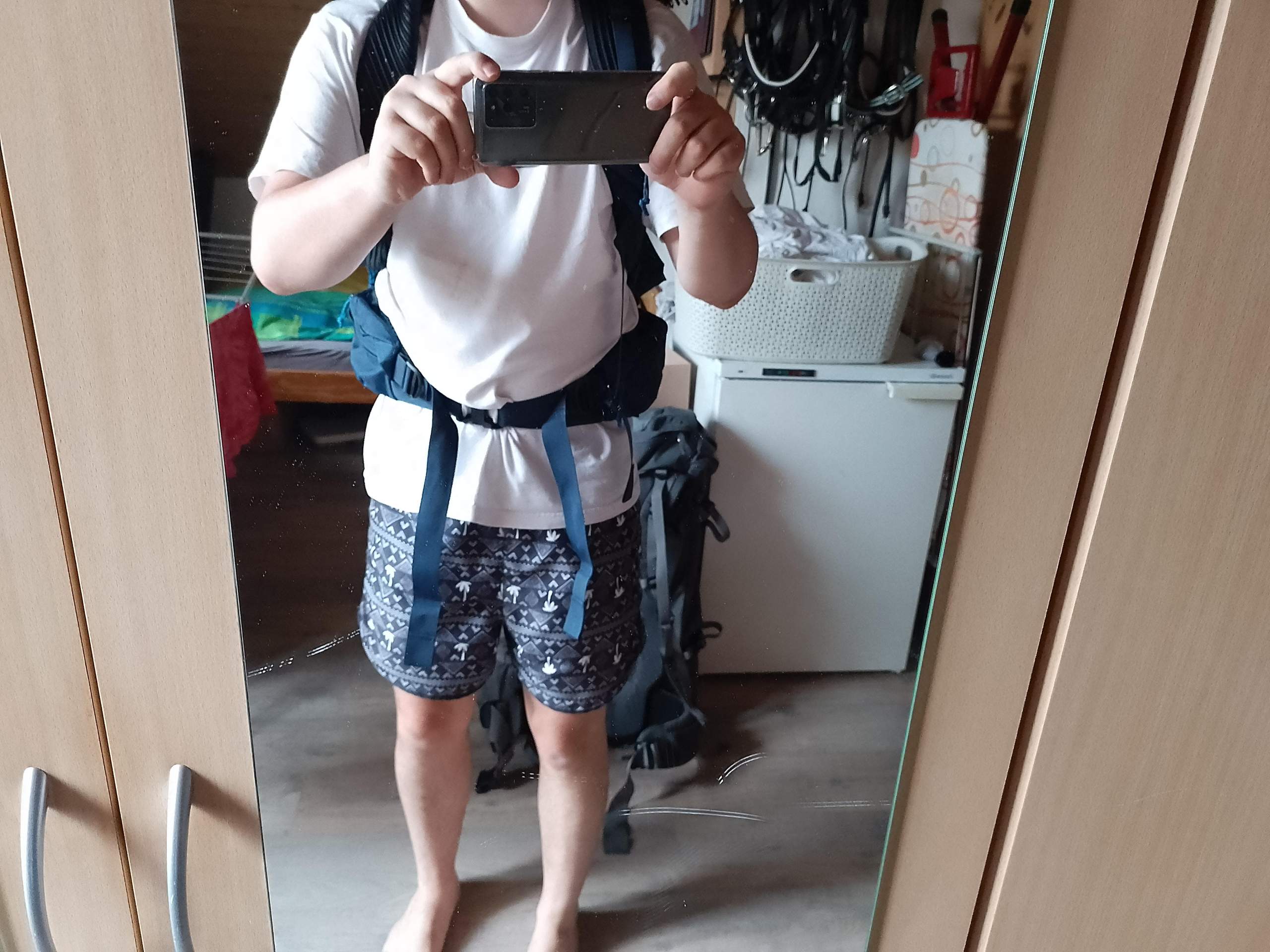 SItzt der Hüftgurt beim Trekkingrucksack zu hoch? (Mädchen, Frauen, Kleidung)