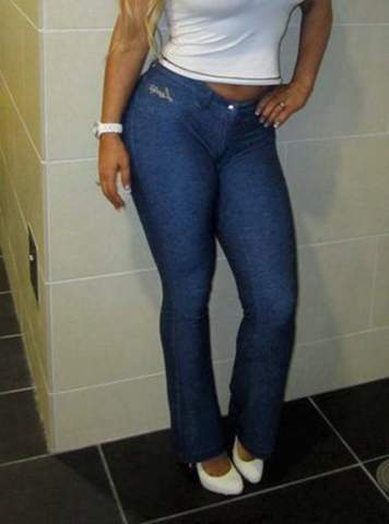 Sitzt Meine Jeans Zu Eng Oder Genau Richtig Frauen Beauty Mode