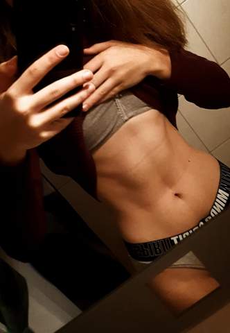 - (Sport, Frauen, abnehmen)