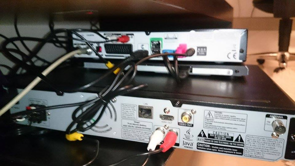 Sky Receiver Mit Soundanlage Verbinden Musik Fernsehen Fernseher