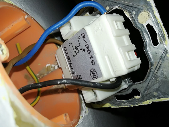 Smart home Schalter anschließen? (Computer, Technik, Technologie)