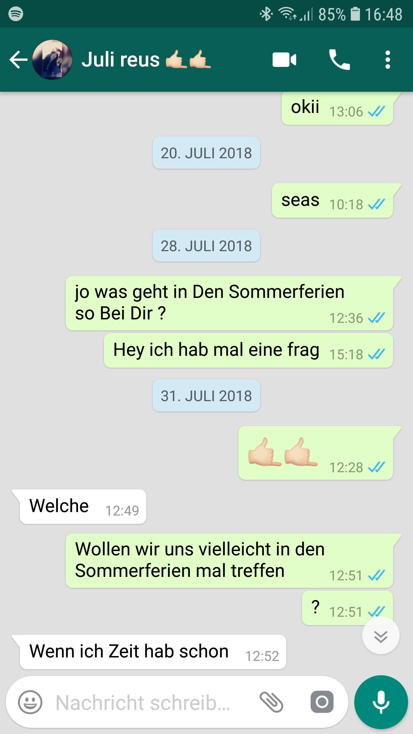 Soll ich das mädchen noch mal nach einem treffen fragen? (Treffen mit