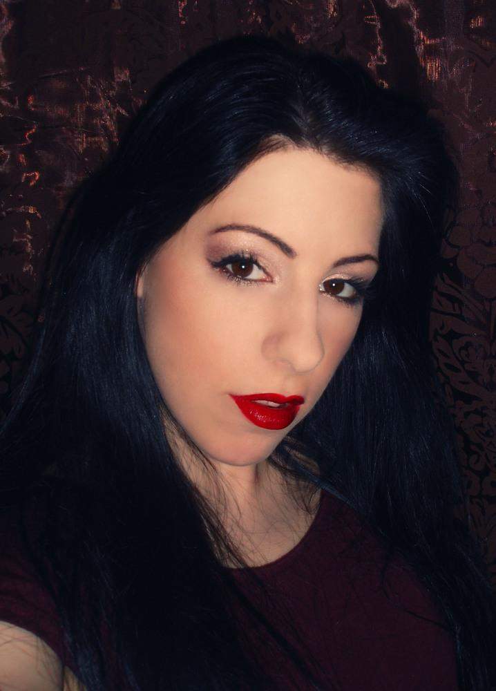 Soll ich mir die Haare Blau-schwarz färben?
