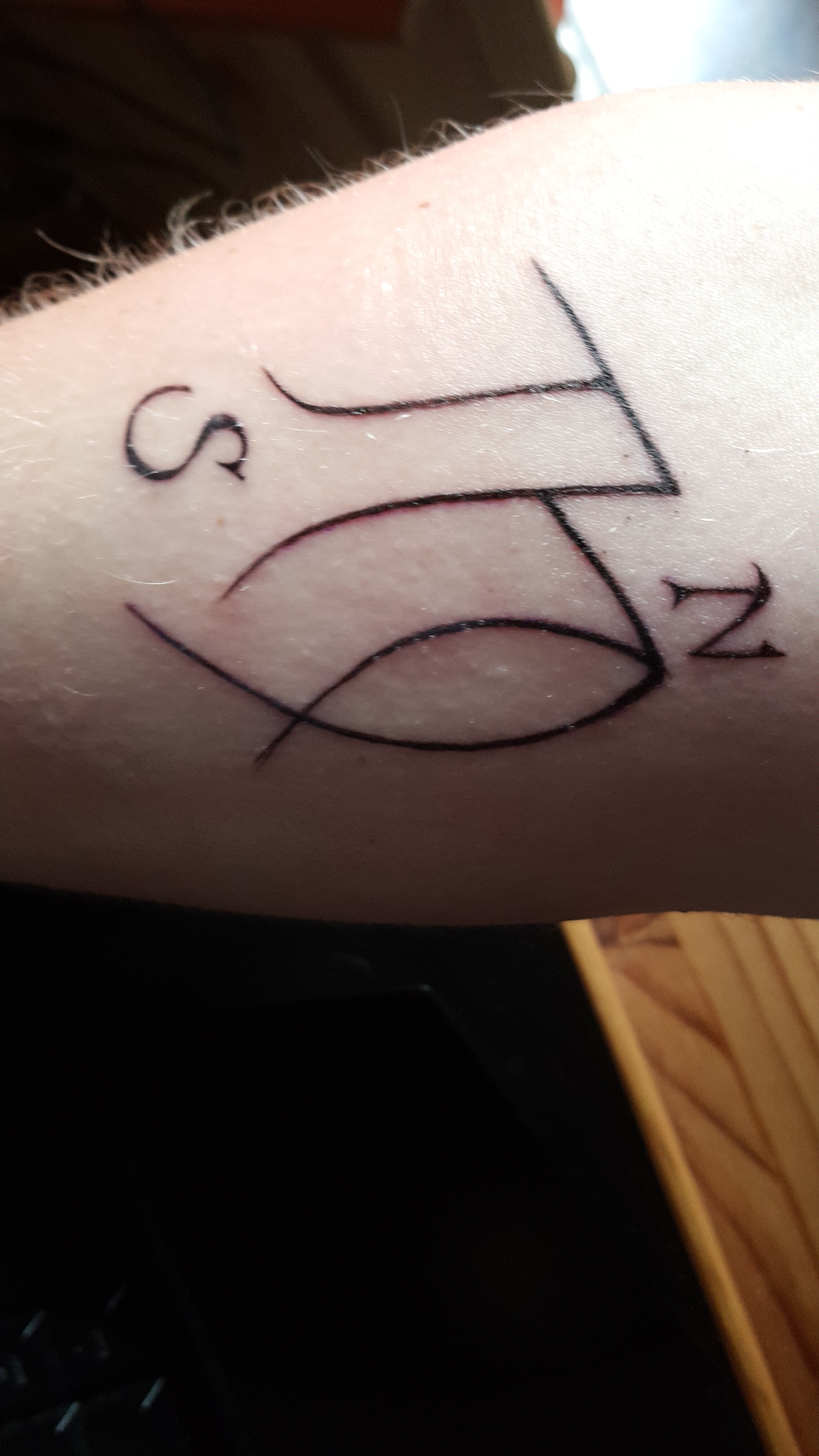 Sollte ich das nachstechen lassen? (Tattoo)