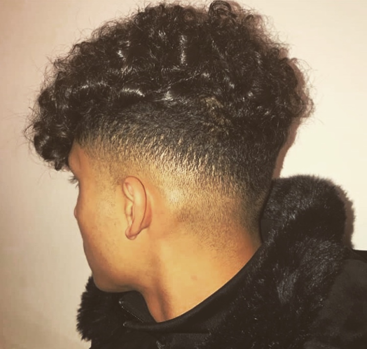 Sollte Ich Meine Locken Wegschneiden Haare Umfrage Abstimmung