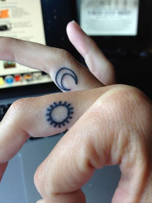 Sonne und Mond Tattoos: Eine tiefere Bedeutung hinter den Motiven Sonne und Mond Tattoos: Eine tiefere Bedeutung hinter den Motiven