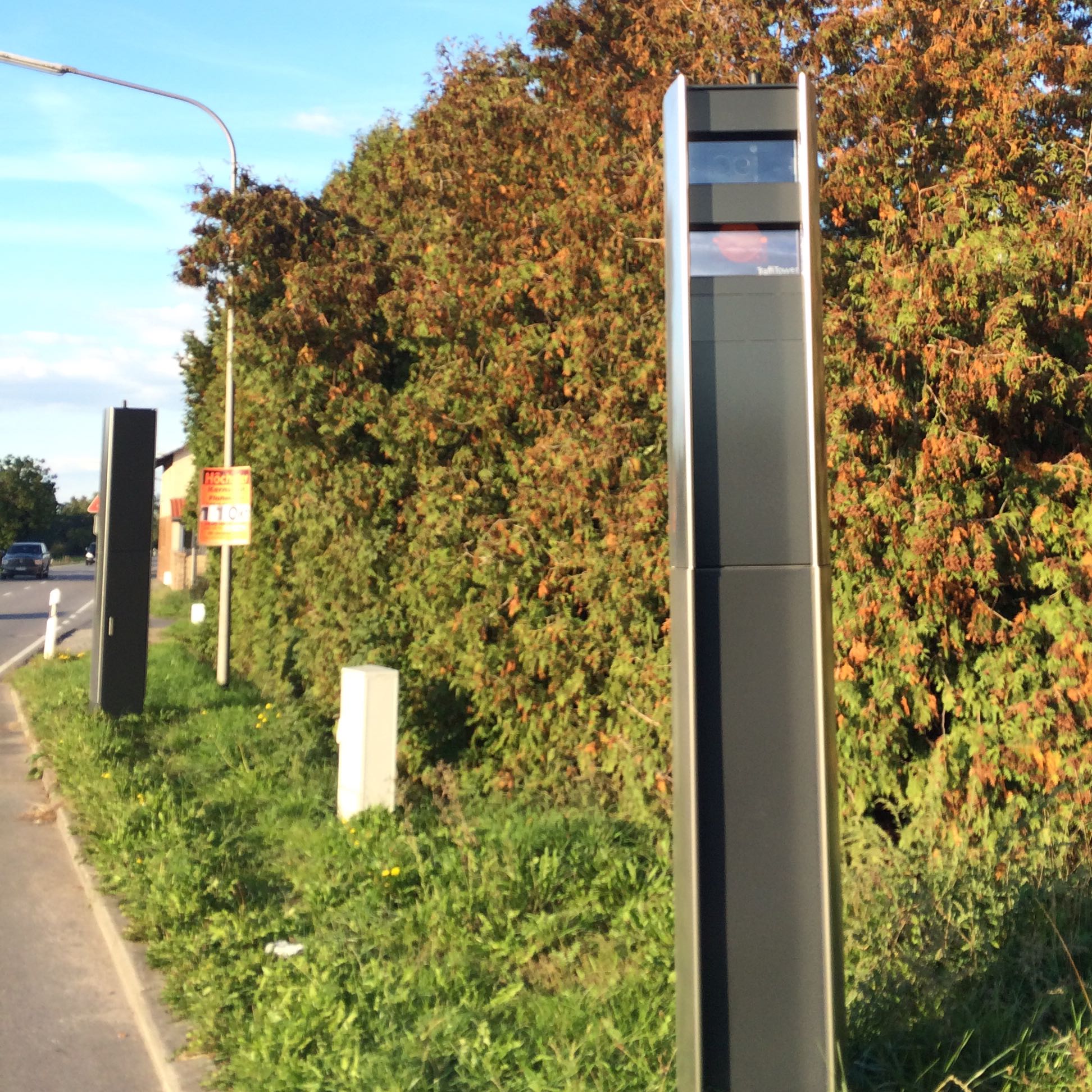 Sorry Die Erste Frage War Ein Bisschen Komisch Gestellt Aber Ich Wollte Wissen Ob Die Beiden Auch Von Hinten Blitzen Wenn Man Von Vorne Geblitzt Wird Blitzer