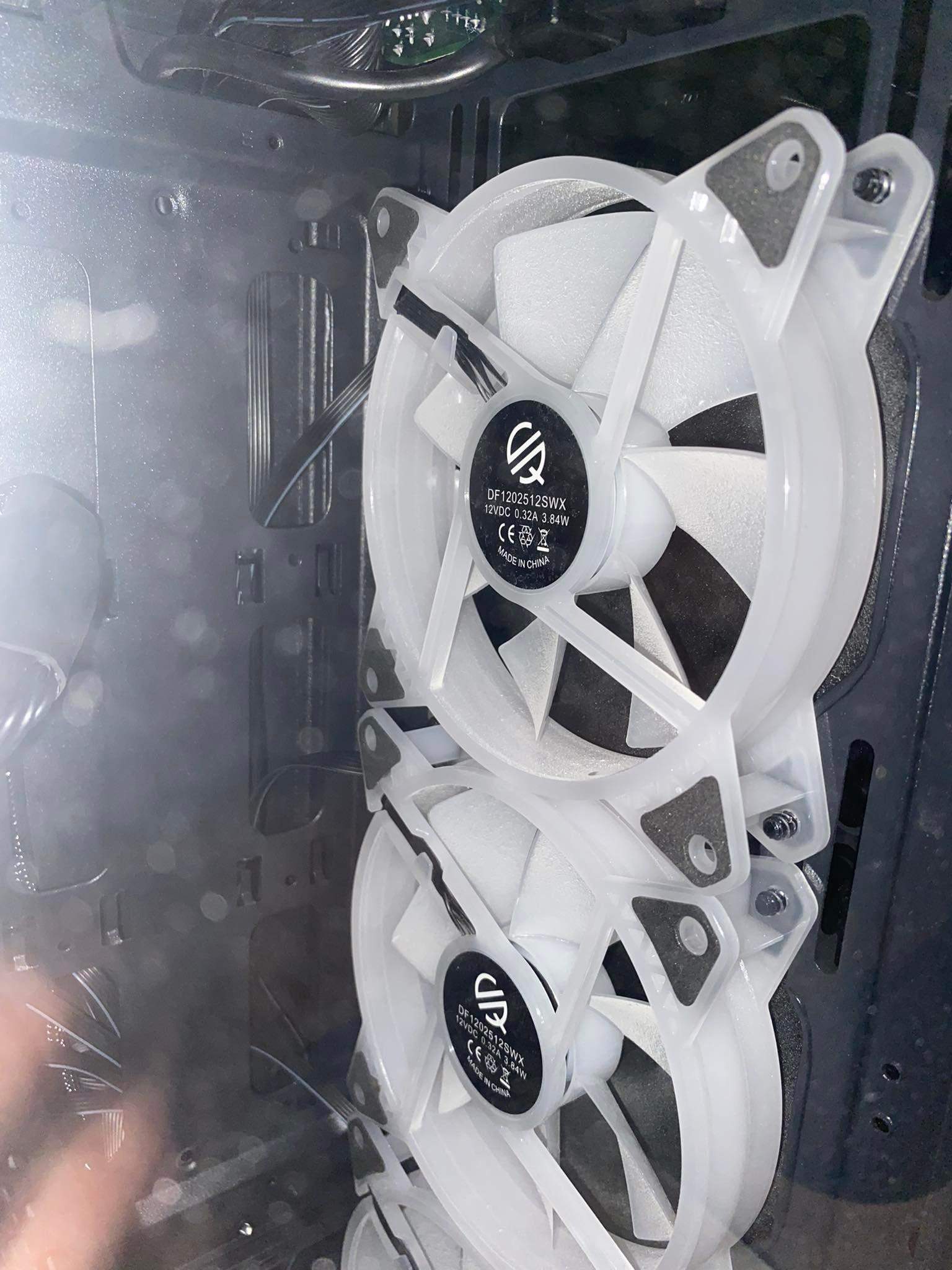 SQTower 01 Pc Gehäuse? Grafikkarte, Mainboard)