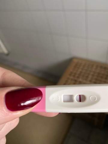 Leicht rosa schwangerschaftstest 